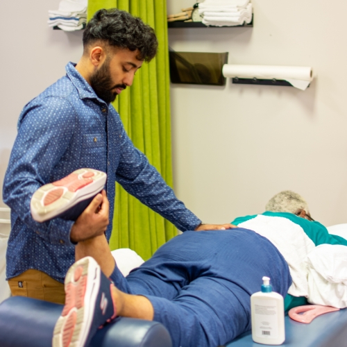 Knee-pain-2-Jennifer-Scherbauer-DC-ND-LLC-chicago-il