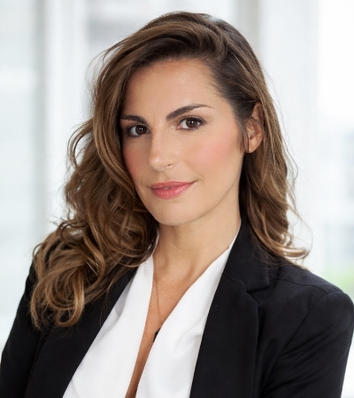 Jennifer-Scherbauer-DC-ND-LAc-MS-Owner-Co-founder-EleVis-Wellness-Collective-Chicago-IL